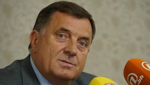 Dodik čestitao Božić: Da ovaj kršćanski praznik donese svima radost, mir i sreću