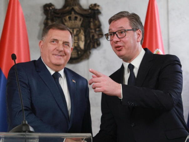 Dodik čestitao Vučiću: Ponosan sam na sve ljude iz RS-a koji su glasali