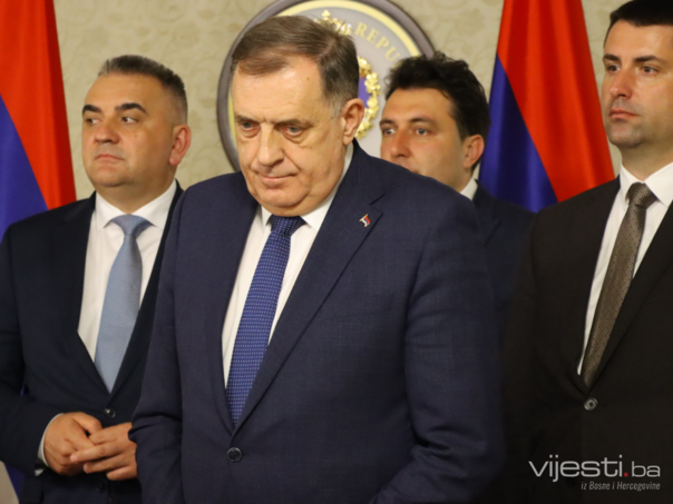 Dodik: CIK će nam zabraniti kandidaturu na izborima, tako su razbucali i SDS