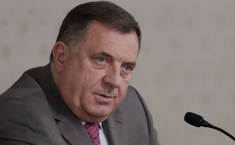 Dodik: Da li je u donaciji Ambasade SAD i osiromašeni uranij?