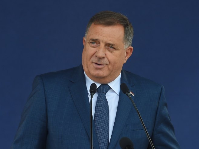 Dodik danas s Vučićem: Stav o odlasku u Tiranu
