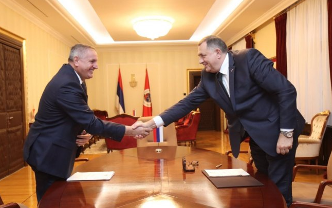 Dodik dao mandat Viškoviću: Ima podršku 56 zastupnika
