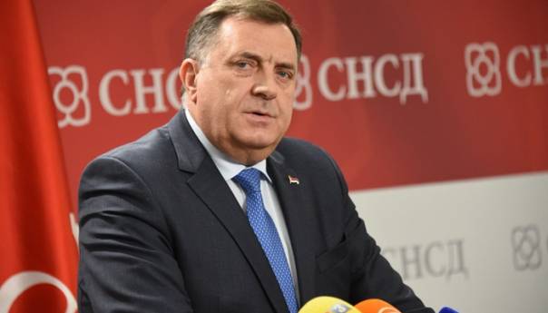 Dodik: Dogovoreno da maske na otvorenom ponovo budu obavezne