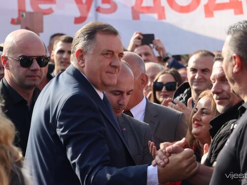 Dodik govorio za austrijski Profil: Bahato izvrijeđao Austriju