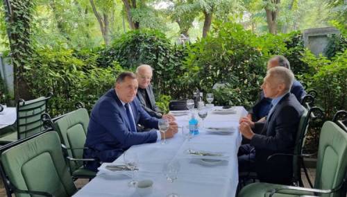 Dodik i Bocan Harčenko na radnom ručku