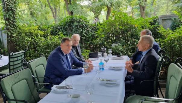 Dodik i Bocan Harčenko na radnom ručku