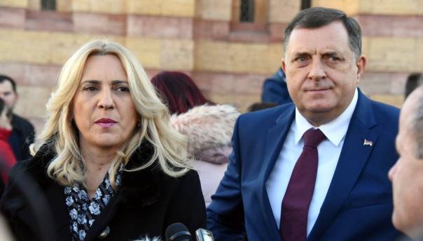 Dodik i Cvijanović najavili nastavak otimanja nadležnosti