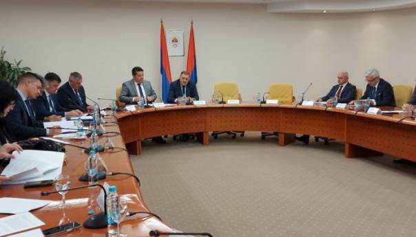 Dodik i koalicioni partneri potpisali izjavu o imovini