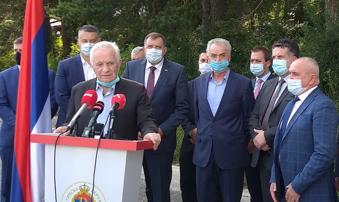 Dodik i Šarović dali podršku organizaciji ratnog zločinca