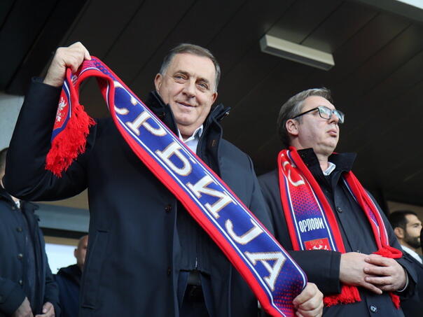 Dodik i Vučić bodrili "Orlove" protiv Bugarske