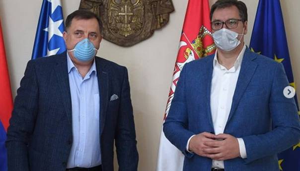 Dodik i Vučić: Srbija pomaže RS u lijekovima, opremi, hrani