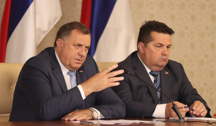 Dodik: Imam plan ako Schmidt nešto pokuša da uradi, niko neće ispaliti nijedan metak, osim...