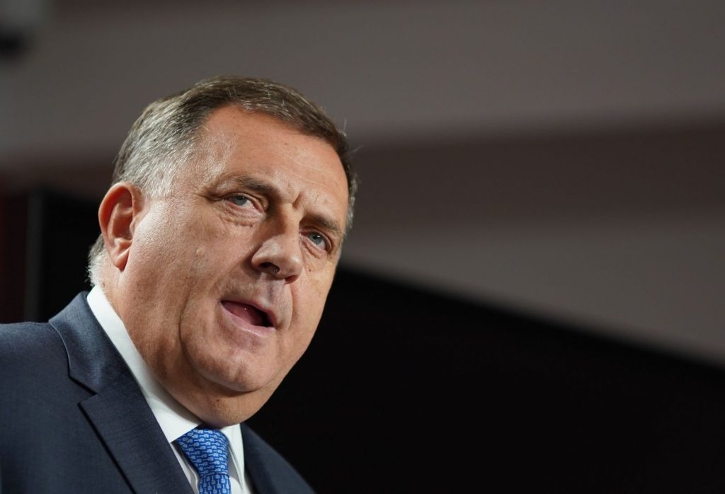 Dodik Isaka nazvao smlatom: Neka oslobodi mamu