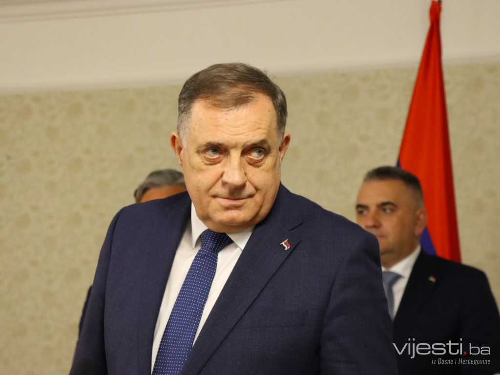 Dodik: Iza uniforme MUP-a RS stoji volja, a iza vaših Ramo Isak