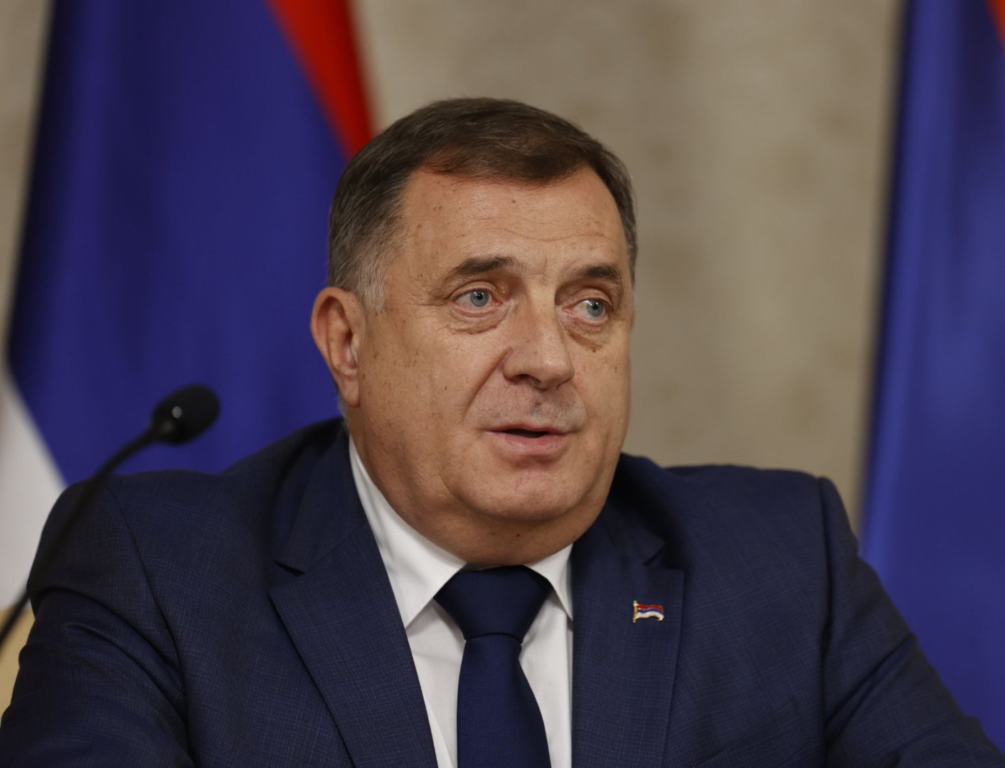 Dodik: Kad proglasimo nezavisnost, očekujem da  EUFOR-a spriječi sukob