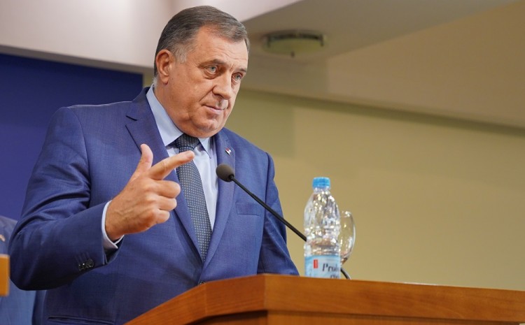 Dodik: Kandidatski status za ukidanje visokog predstavnika