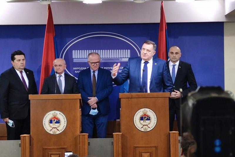 Dodik: Ko je Šarović da kaže da RS nema snage, imamo podršku prijatelja