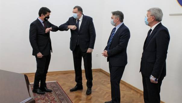 Dodik, Komšić i Džaferović s Nelsonom: SAD ostaju partner BiH