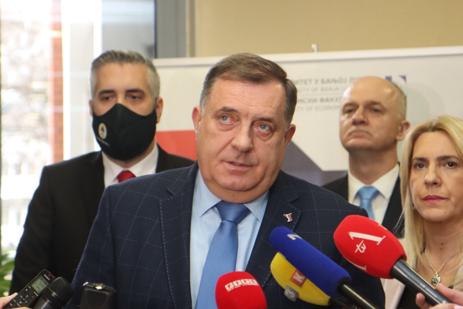 Dodik: Komšićeva posjeta Kosovu prst u oko Srbiji i RS