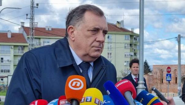 Dodik kritikovao Murphya: Imovina pripada nama