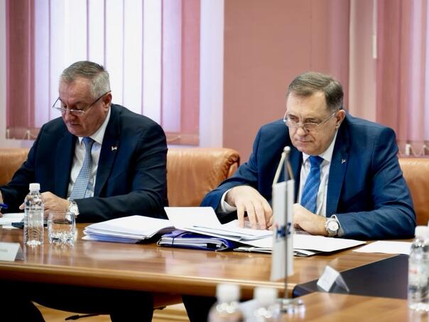 Dodik kroz Plan rasta želi i novac i slabljenje države!