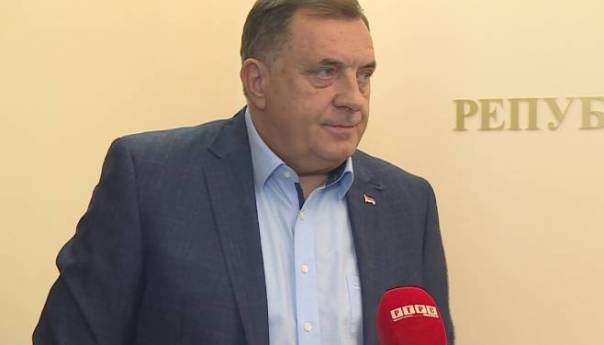 Dodik: Logično da Schmidt ne govori na sjednici, važan stav Kine i Rusije