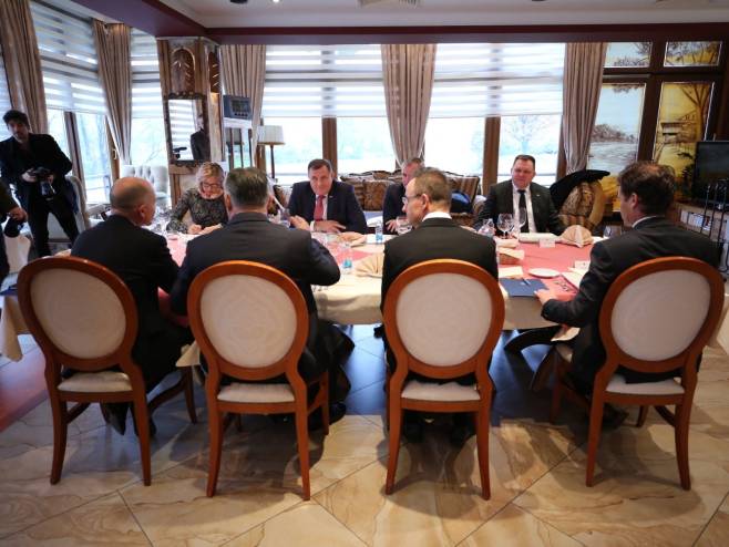 Dodik: Mađarska ima razumijevanje za RS