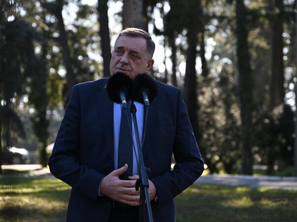 Dodik moli EUFOR da spriječe bilo kakva kretanja iz FBiH prema RS