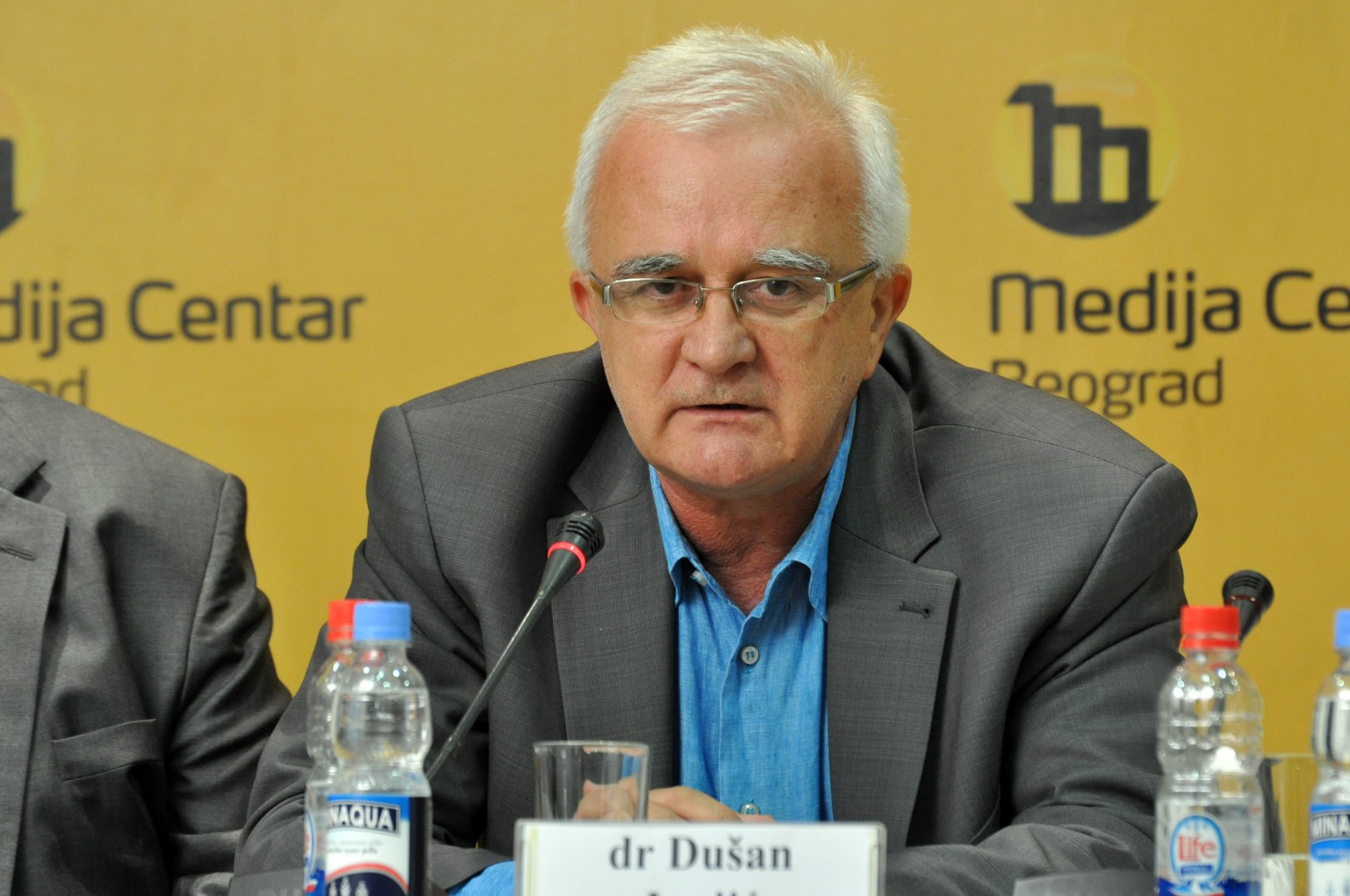 Dodik može da uvali Srbiju u teške probleme