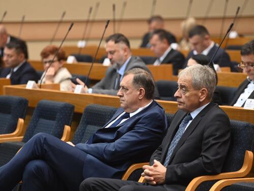 Dodik: Možete li mi naći ijednog Srebreničana koji je stradao u Srebrenici