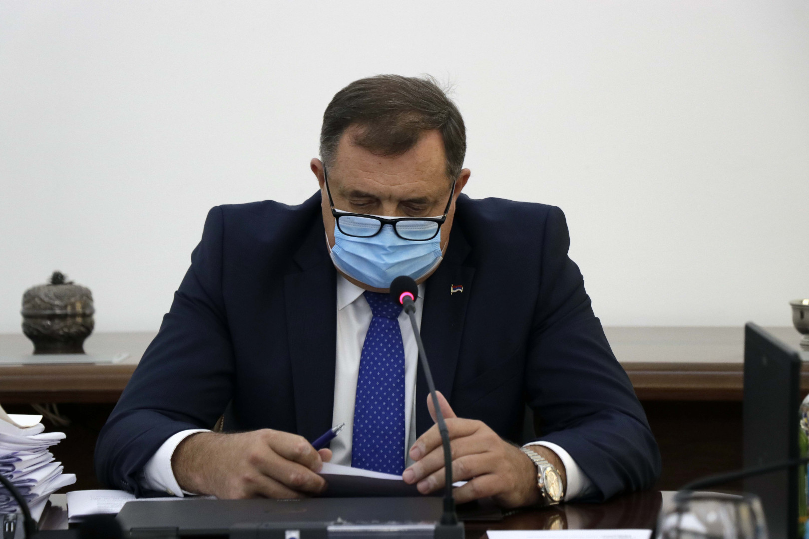 Dodik na sjednici Predsjedništva, imenovano Upravno vijeće CBBiH