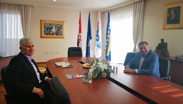 Dodik: S Čovićem o Mostaru i posjeti Palmera