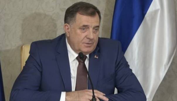 Dodik: Nastavljamo slijediti zaključke Narodne skupštine RS-a