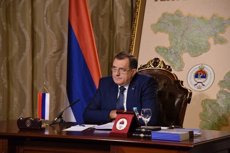 Dodik: Ne dozvoliti bilo kakav eksces na Cetinju