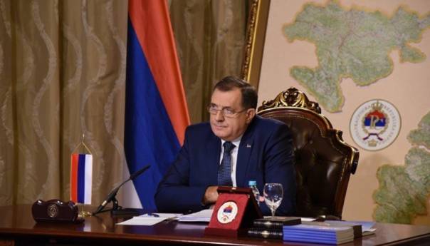 Dodik: Ne dozvoliti bilo kakav eksces na Cetinju