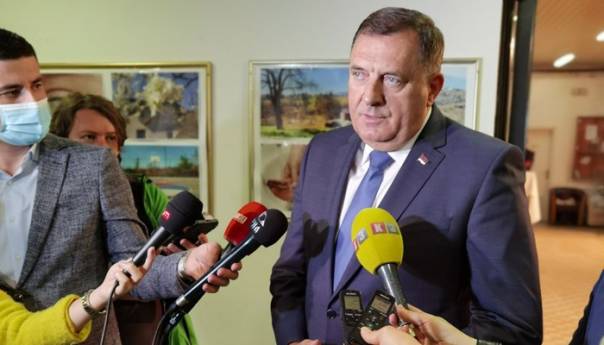 Dodik: Ne opstruišemo izbore, to radi nelegalni CIK