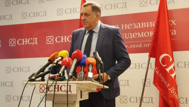 Dodik: Ne treba izmjestiti crkvu iz dvorišta Fate Orlović