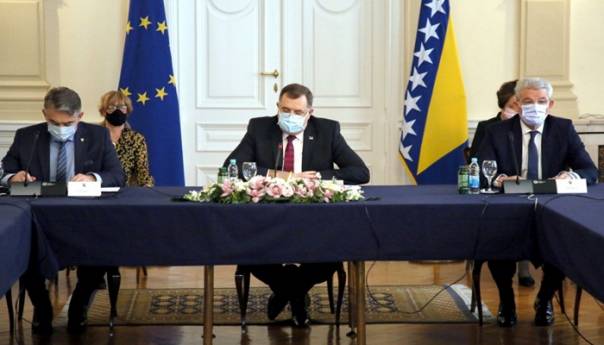 Dodik: Neka EU primi dio migranata, dio vratiti u zemlje porjekla