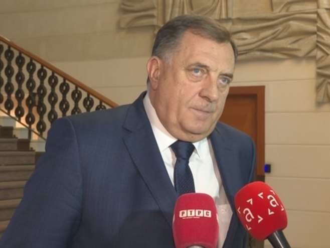 Dodik: Nijedna odluka iz sektora odbrane neće proći dok je Helez ministar