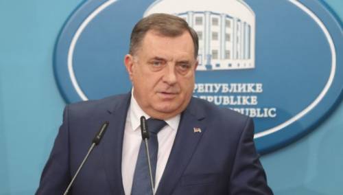 Dodik: Niko ne juriša na novinarske strukture