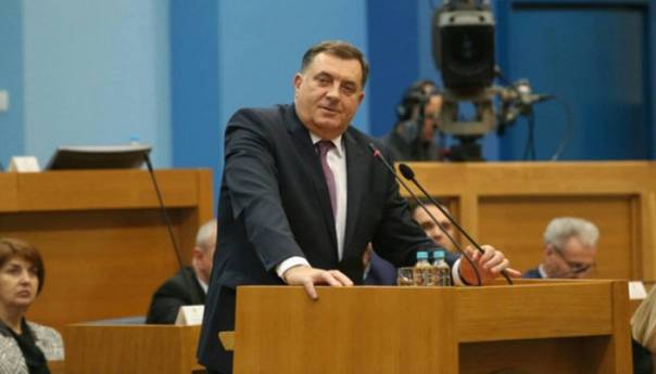 Dodik: Ako me ne podržite, podržali ste Komšića i Džaferovića