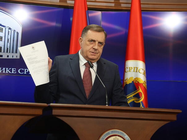 Dodik o stavu PIC-a: Ne podvaljujte!