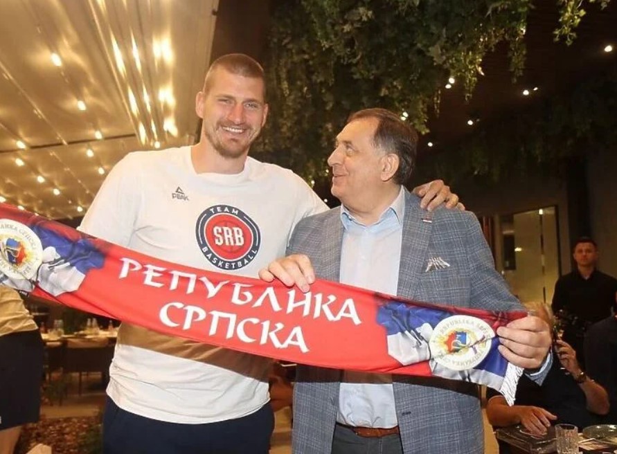 Dodik odlikovao Jokića i Bogdanovića ordenom zastave RS sa zlatnim vijencem