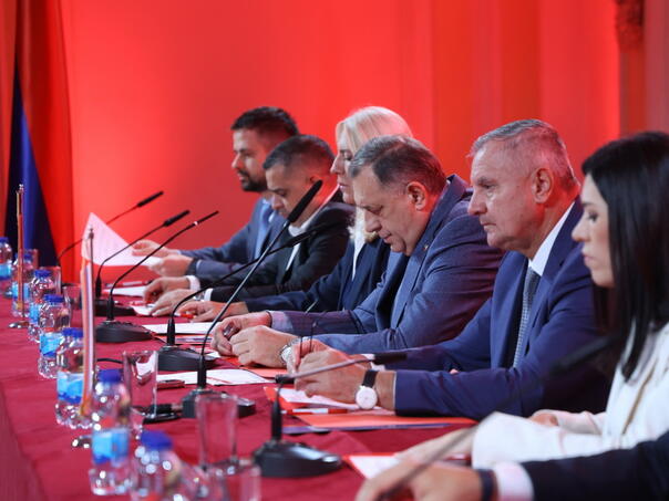 Dodik odlučio: SNSD izlazi na prijevremene izbore