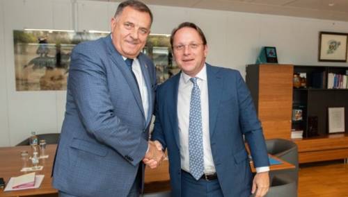 Dodik otkrio detalje razgovora sa Varhelyijem