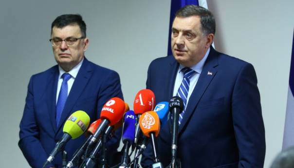 Dodik pisao ambasadorima u UN-u, Tegeltija traži da se obrati