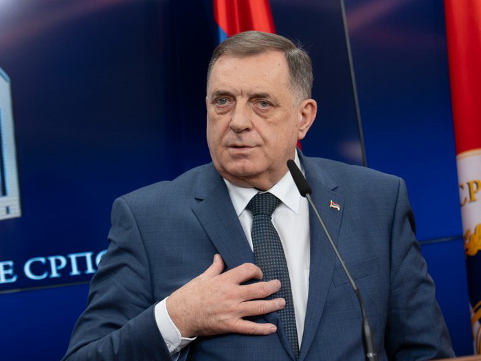 Dodik: Podgorica pogriješila, na strani sam Srbije