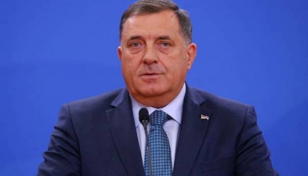 Dodik: Podržavam Radončića, ilegalne migrante treba izbaciti iz BiH