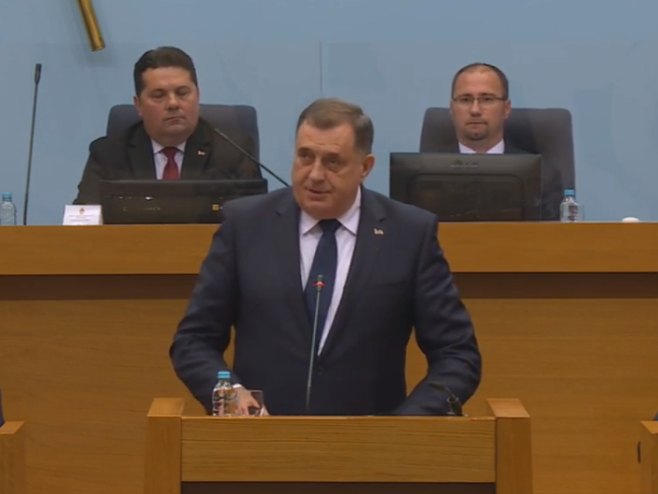 Dodik položio zakletvu: Schmidt nije visoki predstavnik