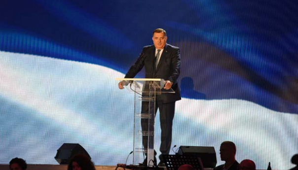 Dodik: Ponosan sam na generaciju političara koja je stvorila RS